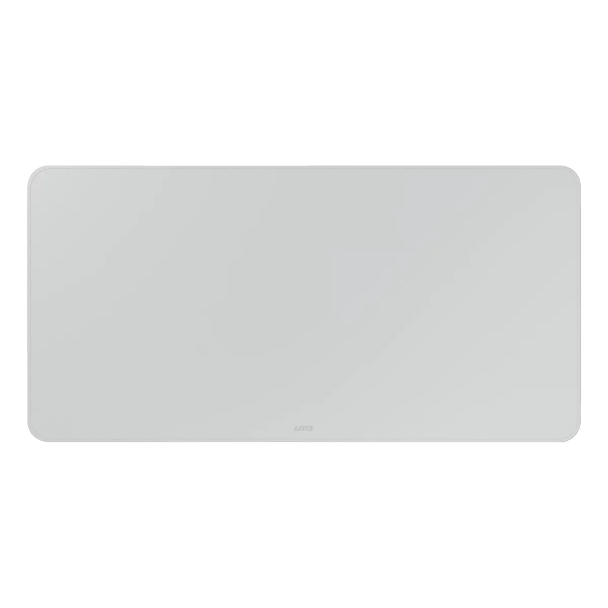 Rechteckige, helle, matte Fläche, abgerundete Ecken; minimale Textur, dezente Beschriftung unten rechts.