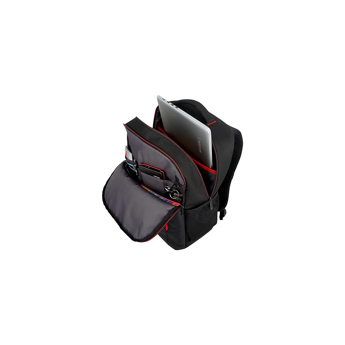 Schwarzer Rucksack mit roter Innenauskleidung, offen mit Laptop, Smartphone und SchlÃ¼sseln. ReiÃŸverschlusstaschen.