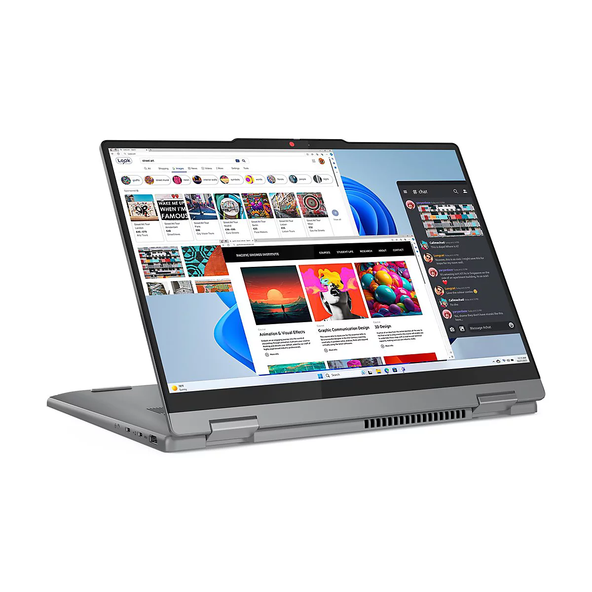 Ein silberner Laptop mit geöffnetem Bildschirm, auf dem mehrere Webseiten und ein Chat-Fenster geöffnet sind.