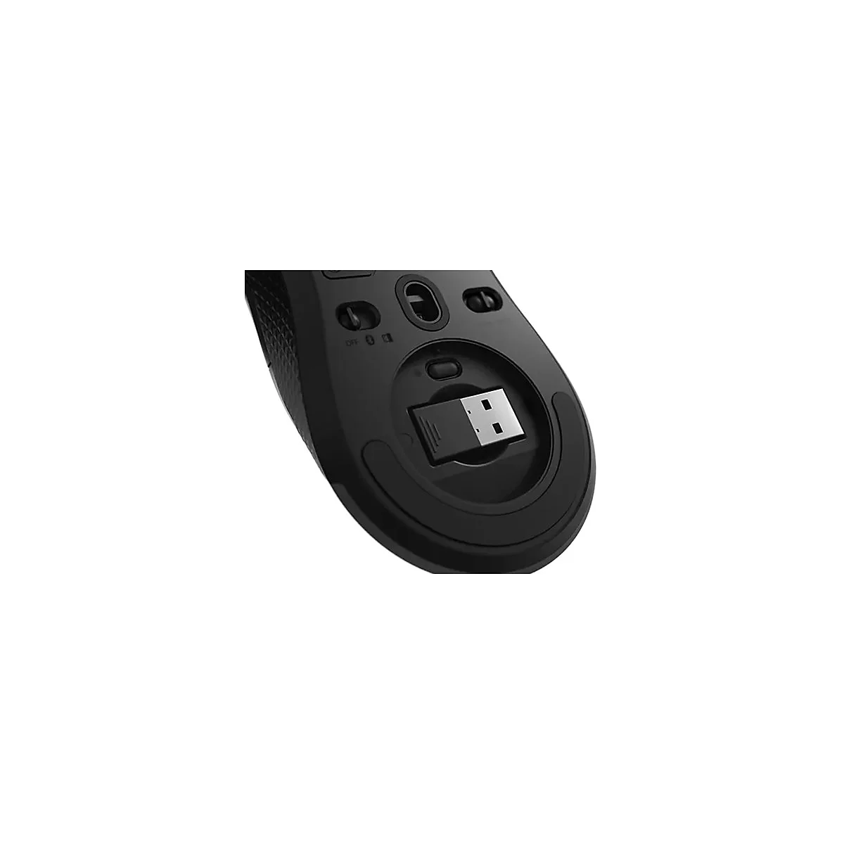 Unterseite einer schwarzen kabellosen Computermaus mit eingestecktem USB-Empfänger und Schiebeschaltern.