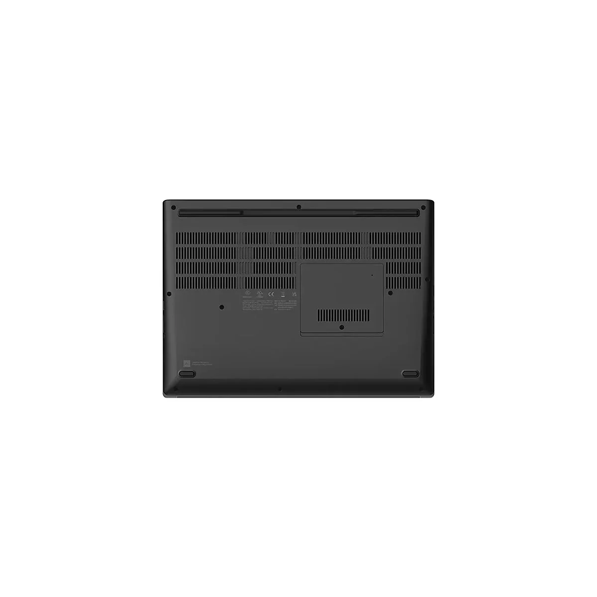 Ansicht der Unterseite eines schwarzen Laptops mit LÃ¼ftungsschlitzen. Aufkleber mit technischen Daten.