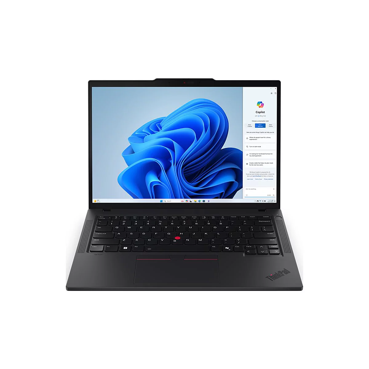 Schwarzes Laptop mit geÃ¶ffnetem Bildschirm, zeigt Windows-Hintergrund und App-Fenster. Roter Trackpoint-Knopf.