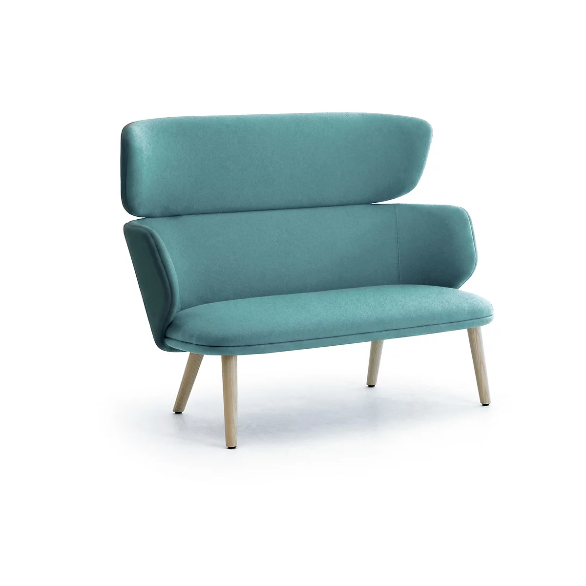 Türkisfarbenes Zweisitzer-Sofa mit hoher Rückenlehne und hellen Holzbeinen vor weißem Hintergrund.
