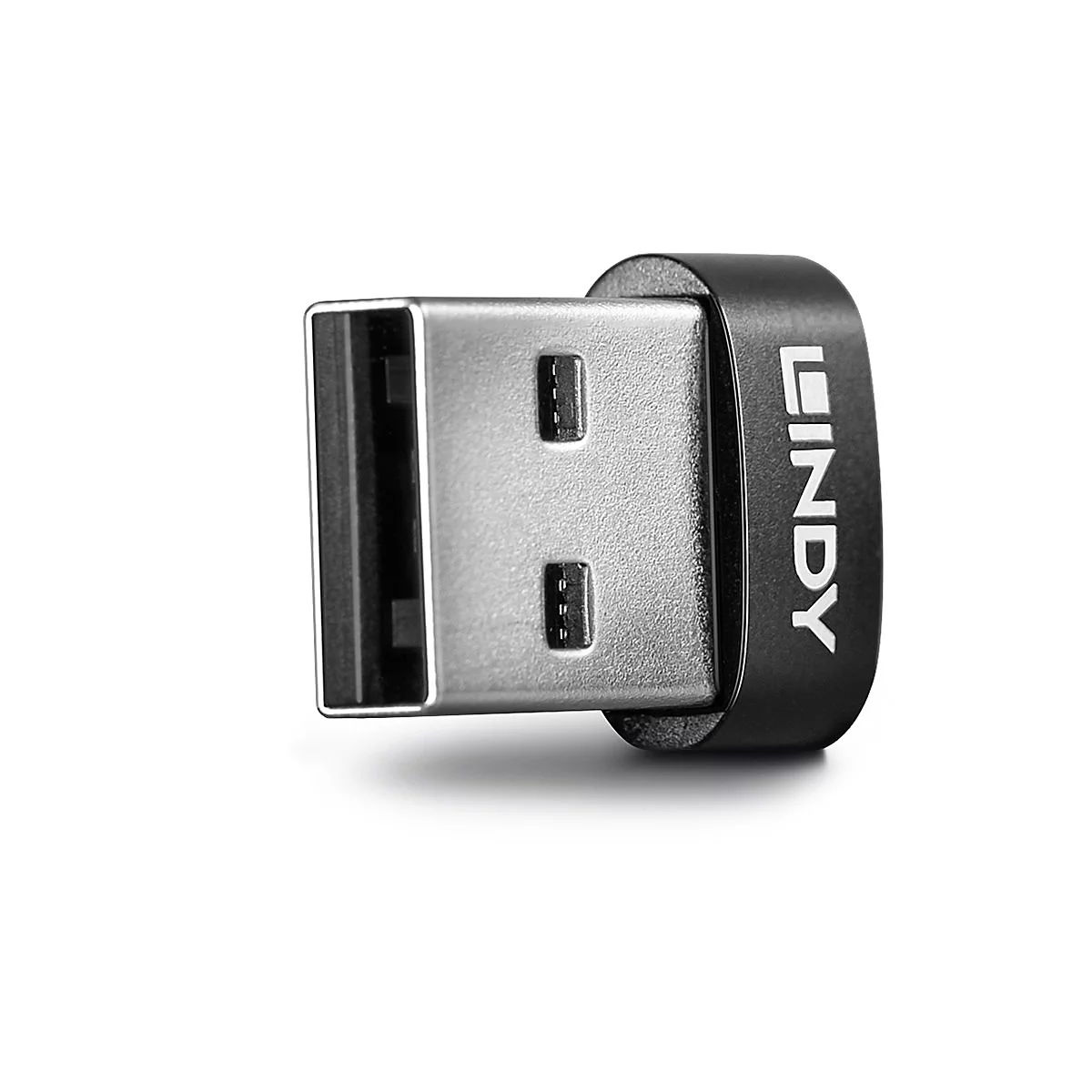Une clé USB avec un corps en métal, un boîtier noir et les lettres blanches "LINDY".