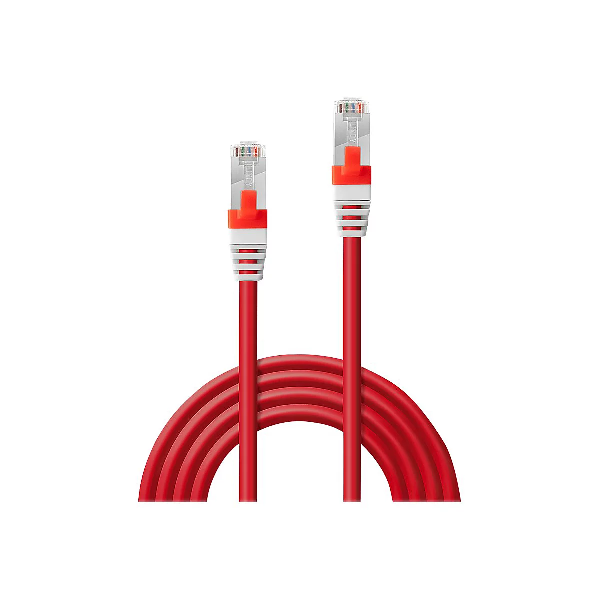 Rotes Netzwerkkabel mit transparenten Steckern auf weißem Hintergrund.