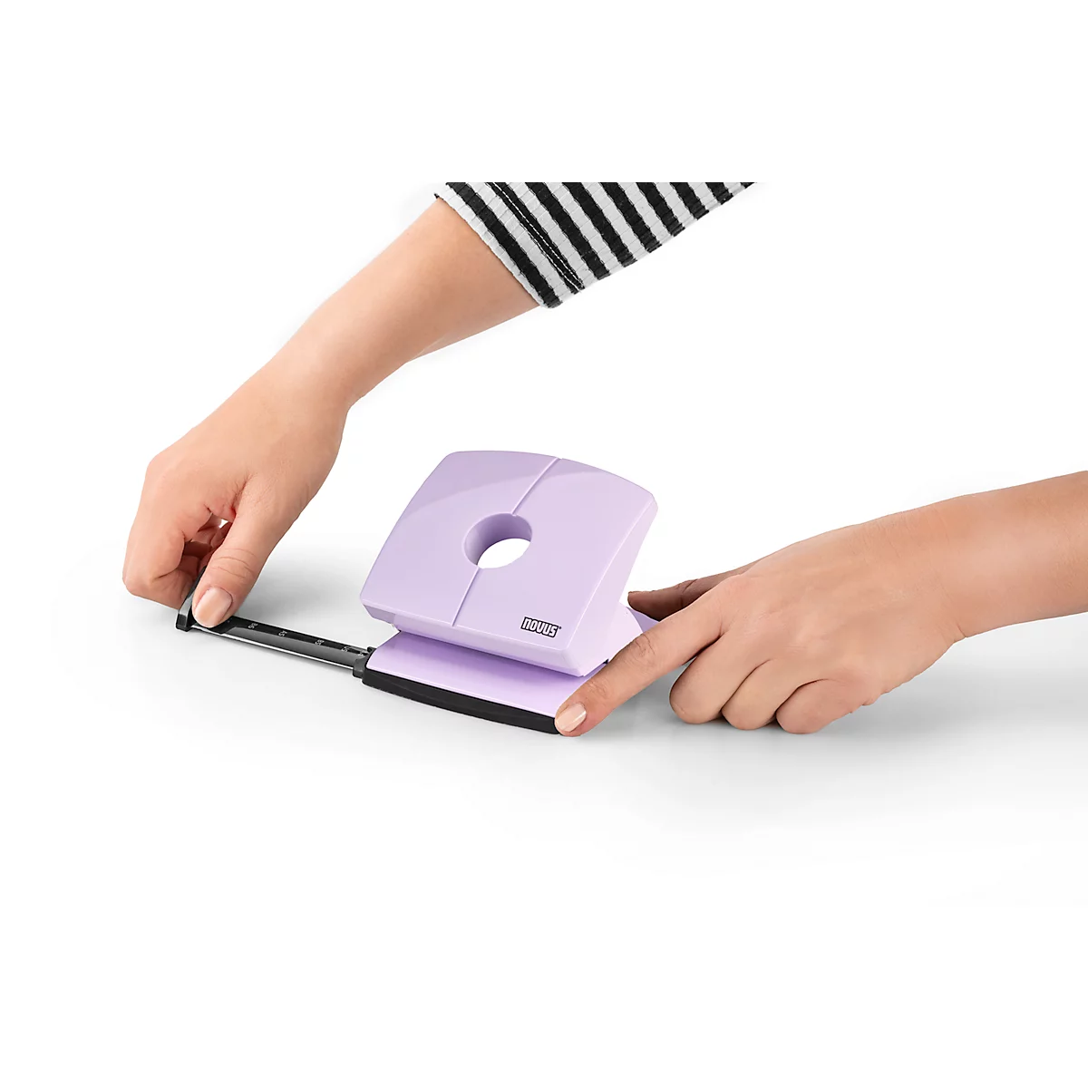 Locher NOVUS B 220, bis zu 20 Blatt, für A4/A5/A6/B5/B6/US/3x8/Folio, Anschlagschiene, Vollmetall & Kunststoff, pretty-lilac
