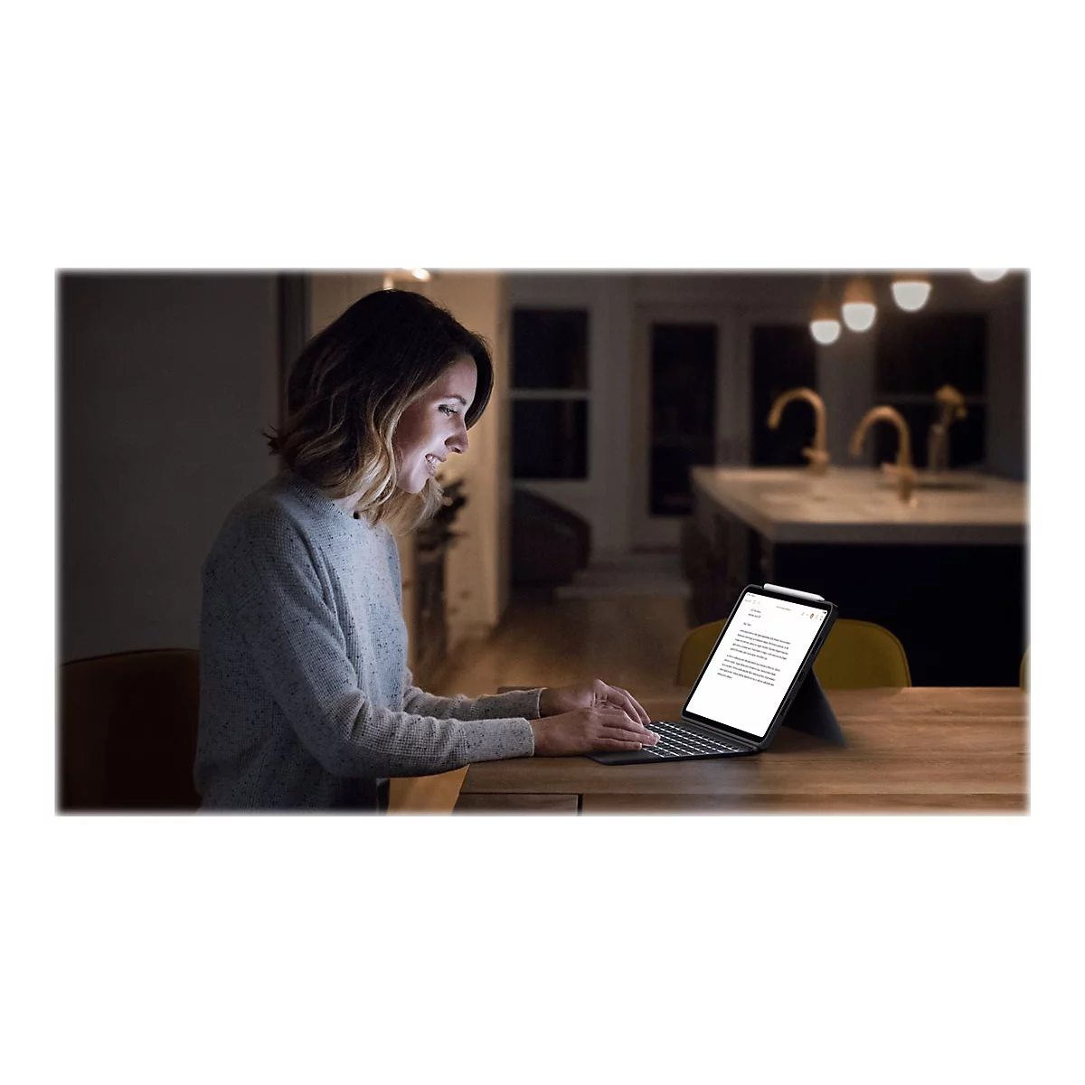 Logitech Combo Touch - Tastatur und Foliohülle - mit Trackpad - hintergrundbeleuchtet - Apple Smart connector - QWERTZ