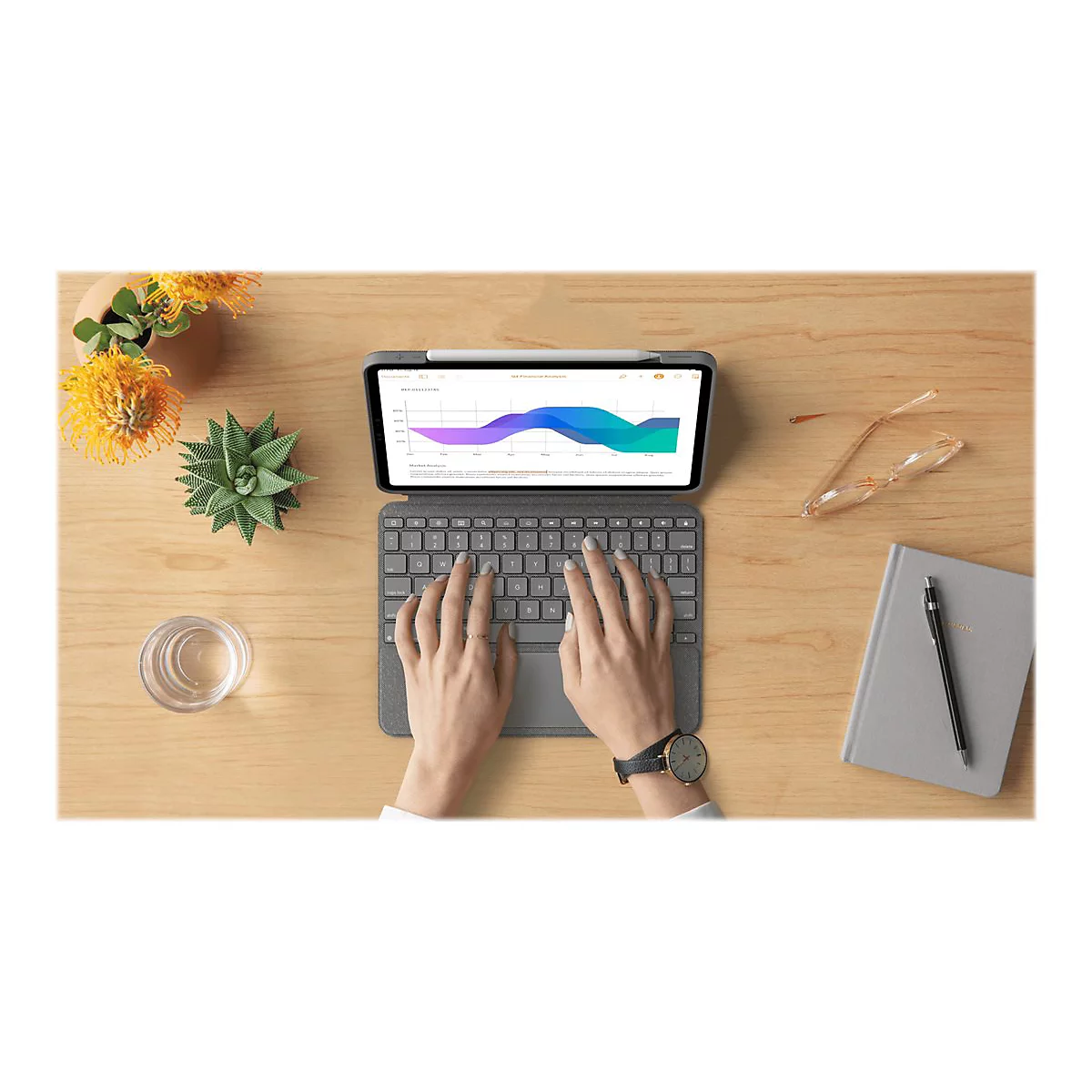 Logitech Combo Touch - Tastatur und Foliohülle - mit Trackpad - hintergrundbeleuchtet - Apple Smart connector - QWERTZ