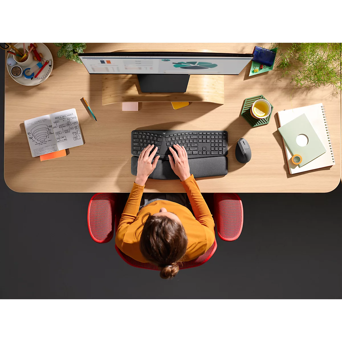 Logitech ERGO K860 for Business clavier, sans fil, repose-poignets, portée 10 m, graphite