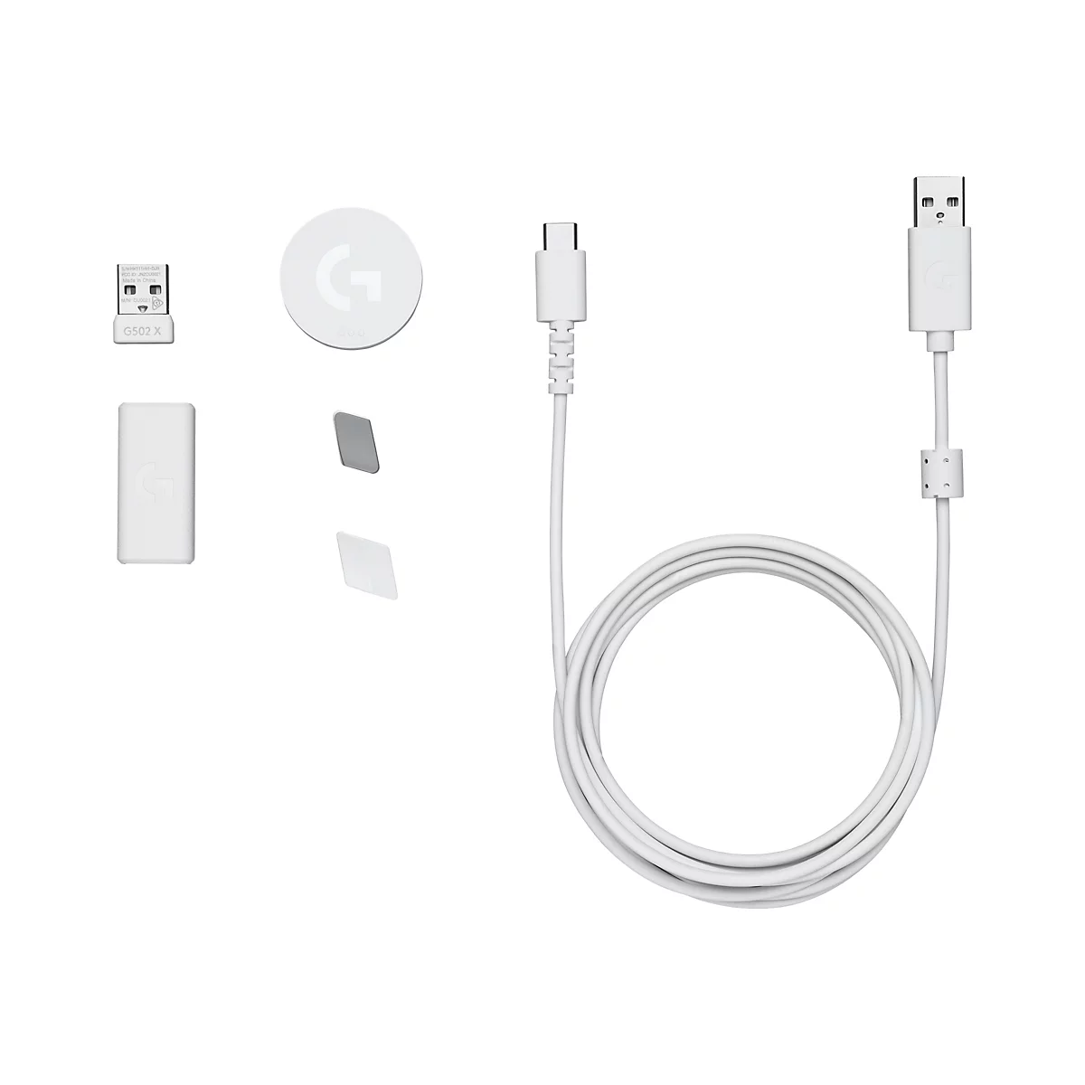 WeiÃŸes ZubehÃ¶rset: USB-EmpfÃ¤nger, Sender, Logo-Pad, Kabel mit USB-C- und USB-Anschluss.