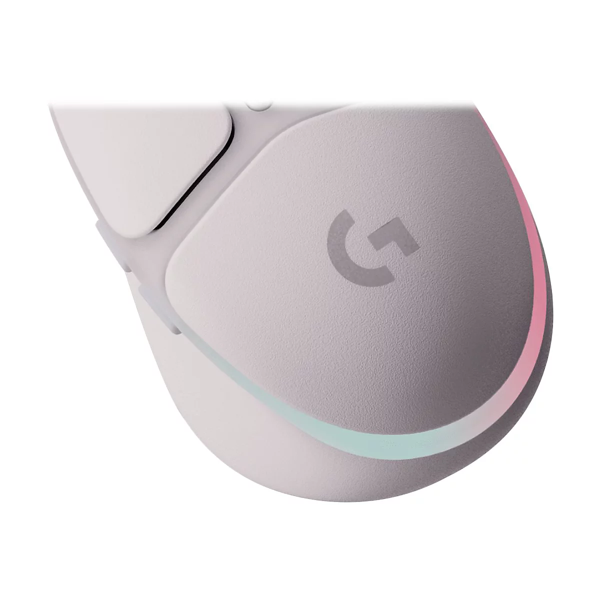 Nahaufnahme einer weißen Gaming-Maus mit beleuchteten Kanten und Logo.