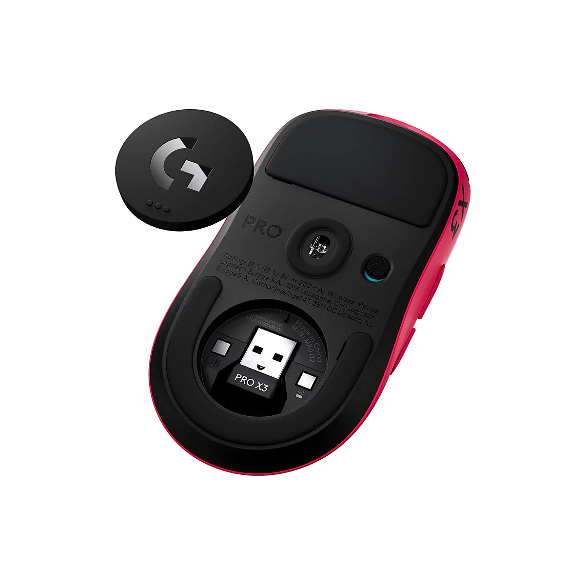 Unterseite der pinken Gaming-Maus mit abgenommenem Puck-Deckel und eingestecktem USB-Empfänger.