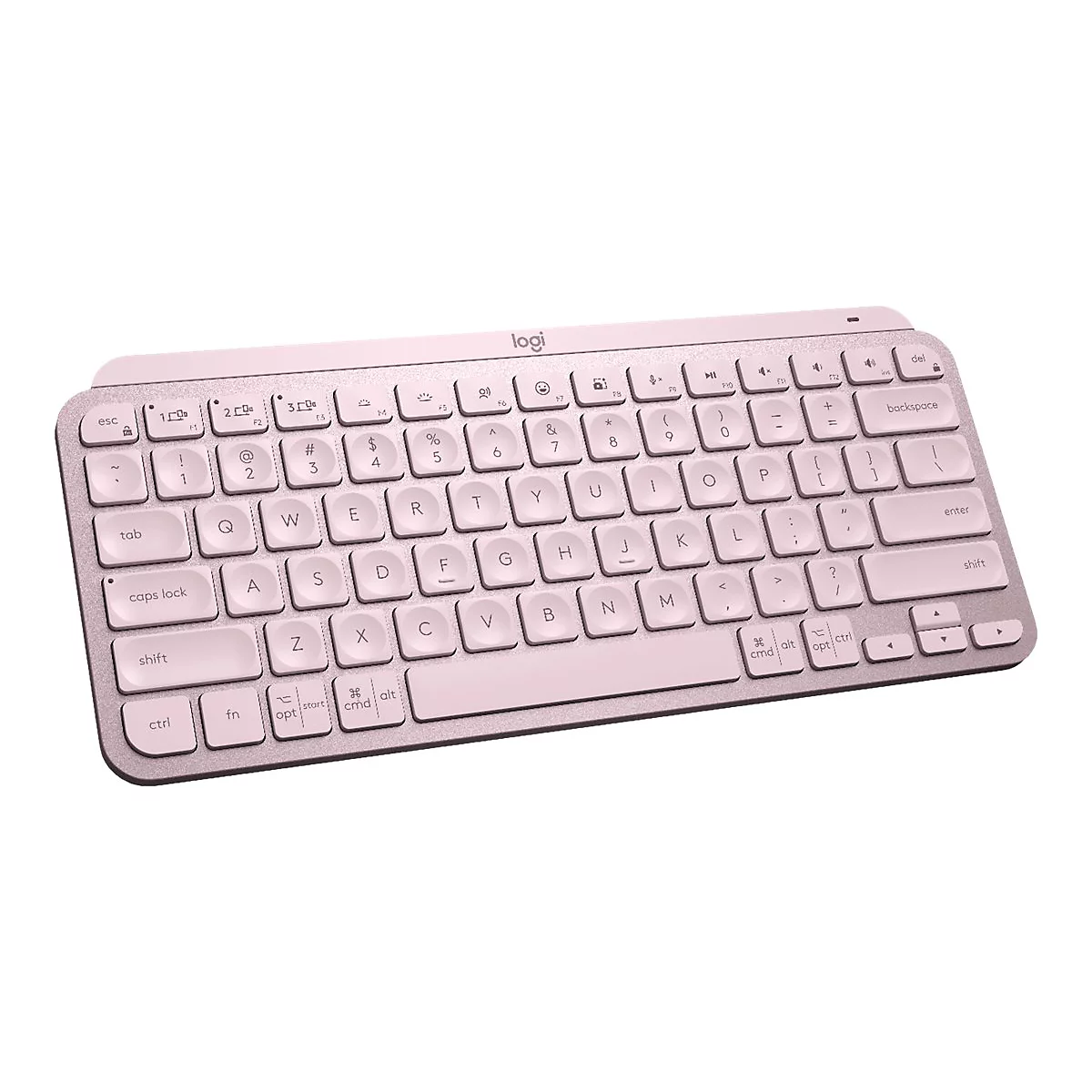 Hellrosa Logitech-Tastatur mit weißen Tasten auf weißem Hintergrund. Buchstaben und Sonderzeichen sind deutlich sichtbar.