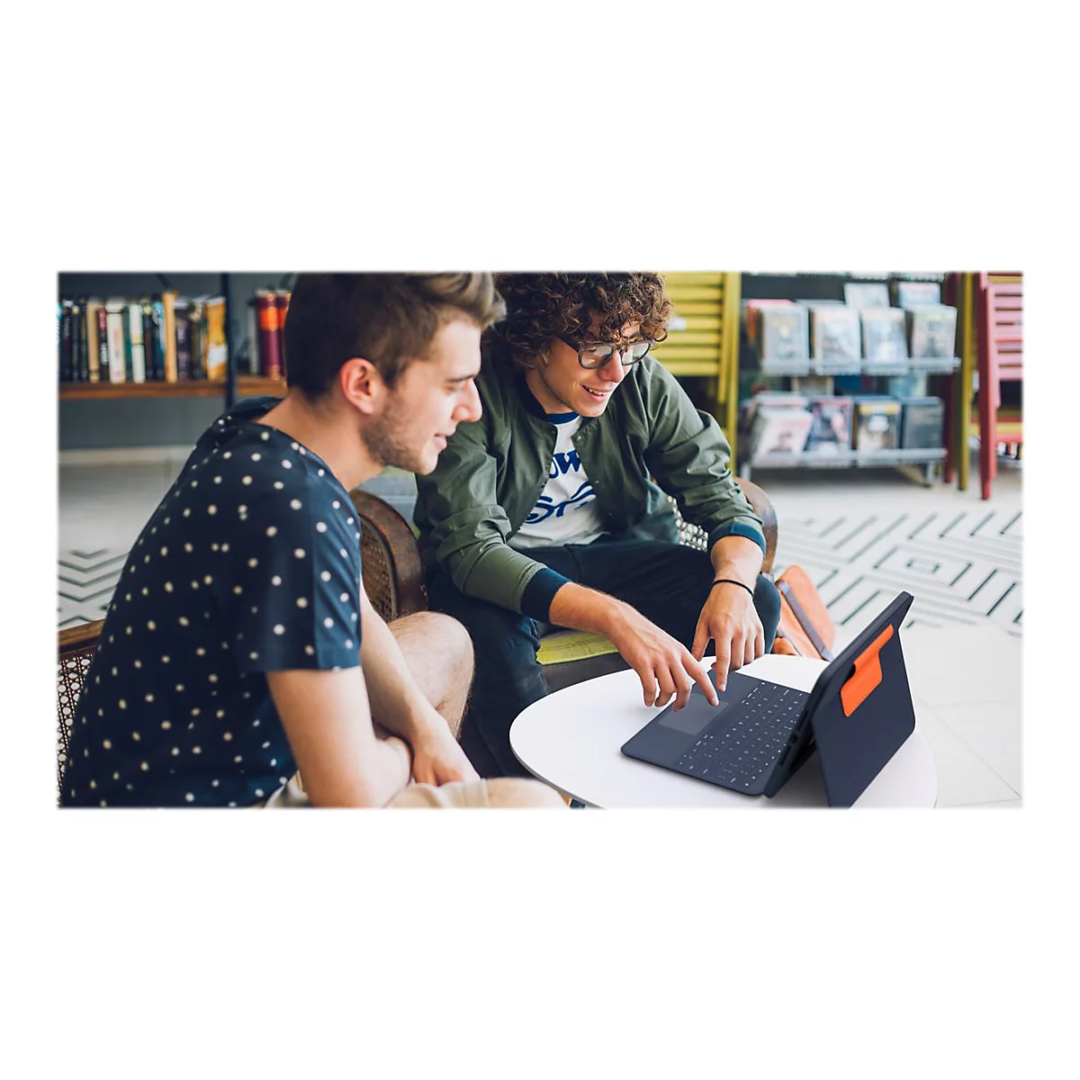 Logitech Rugged Combo 3 Touch for Education - Tastatur und Foliohülle - mit Trackpad - Apple Smart connector - QWERTZ - Deutsch