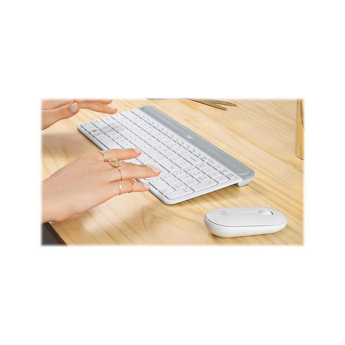 Logitech Slim Wireless Combo MK470 - Tastatur-und-Maus-Set - kabellos - 2.4 GHz - QWERTZ - Deutsch