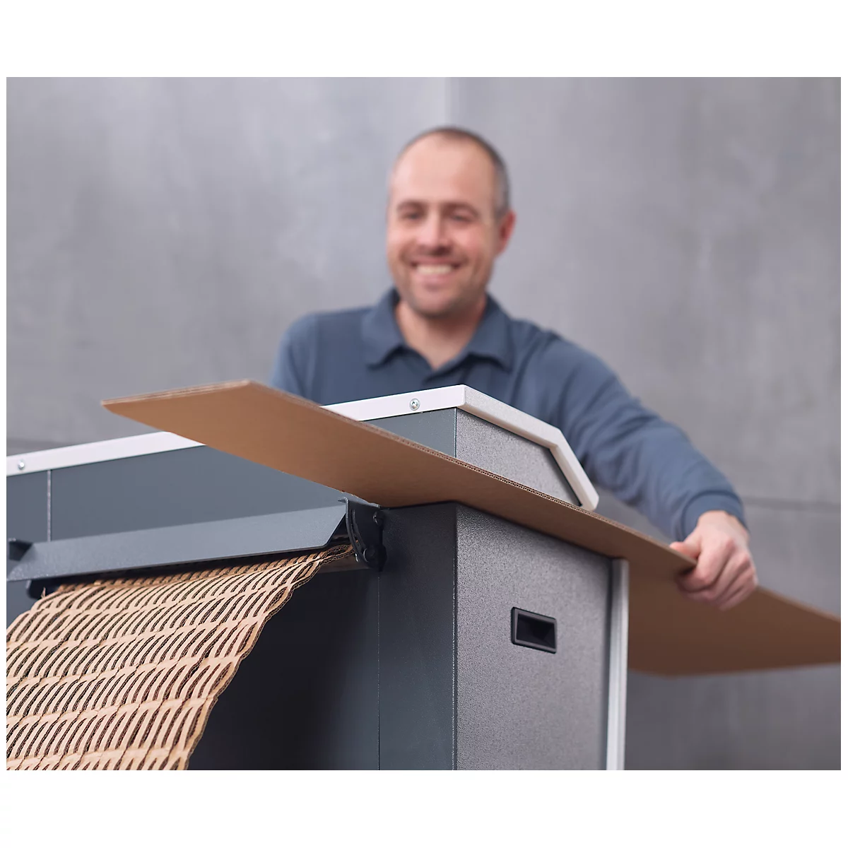 Machine à rembourrage d'emballage ProfiPack C400 HSM, 1 épaisseur, avec poignée encastrée, 610x395x375 mm