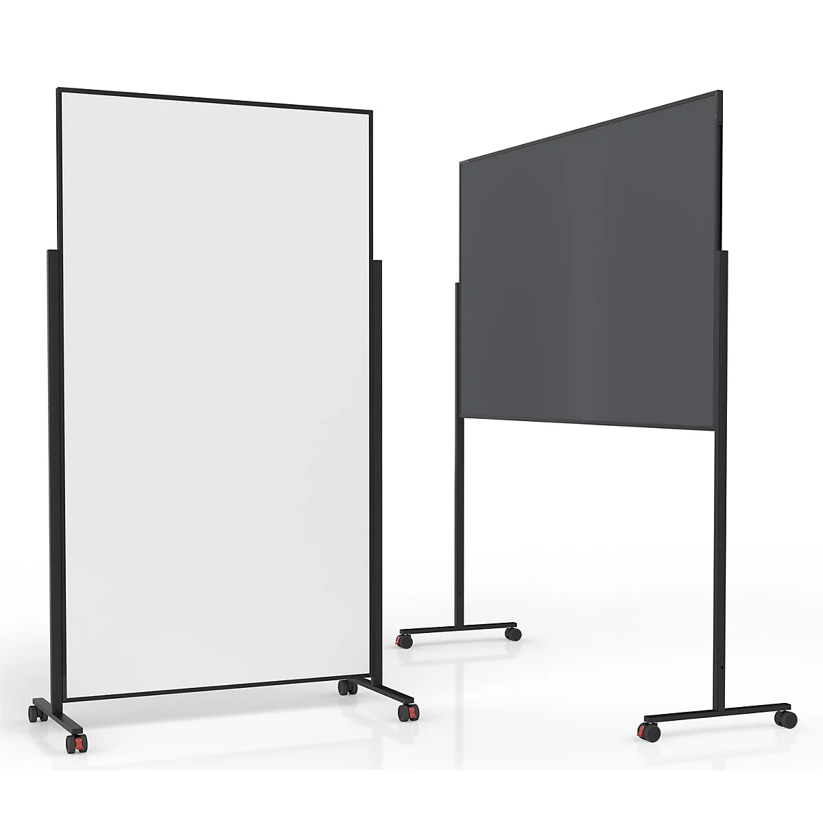 Twee verrijdbare whiteboards op standaards, een verticaal en een horizontaal geplaatst.