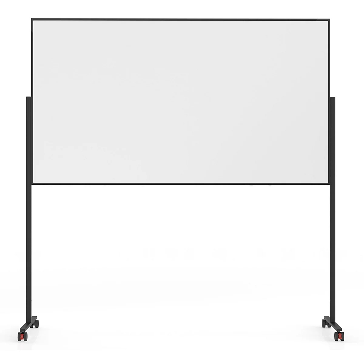 Een leeg, rechthoekig whiteboard op een zwart, verrijdbaar statief tegen een witte achtergrond.