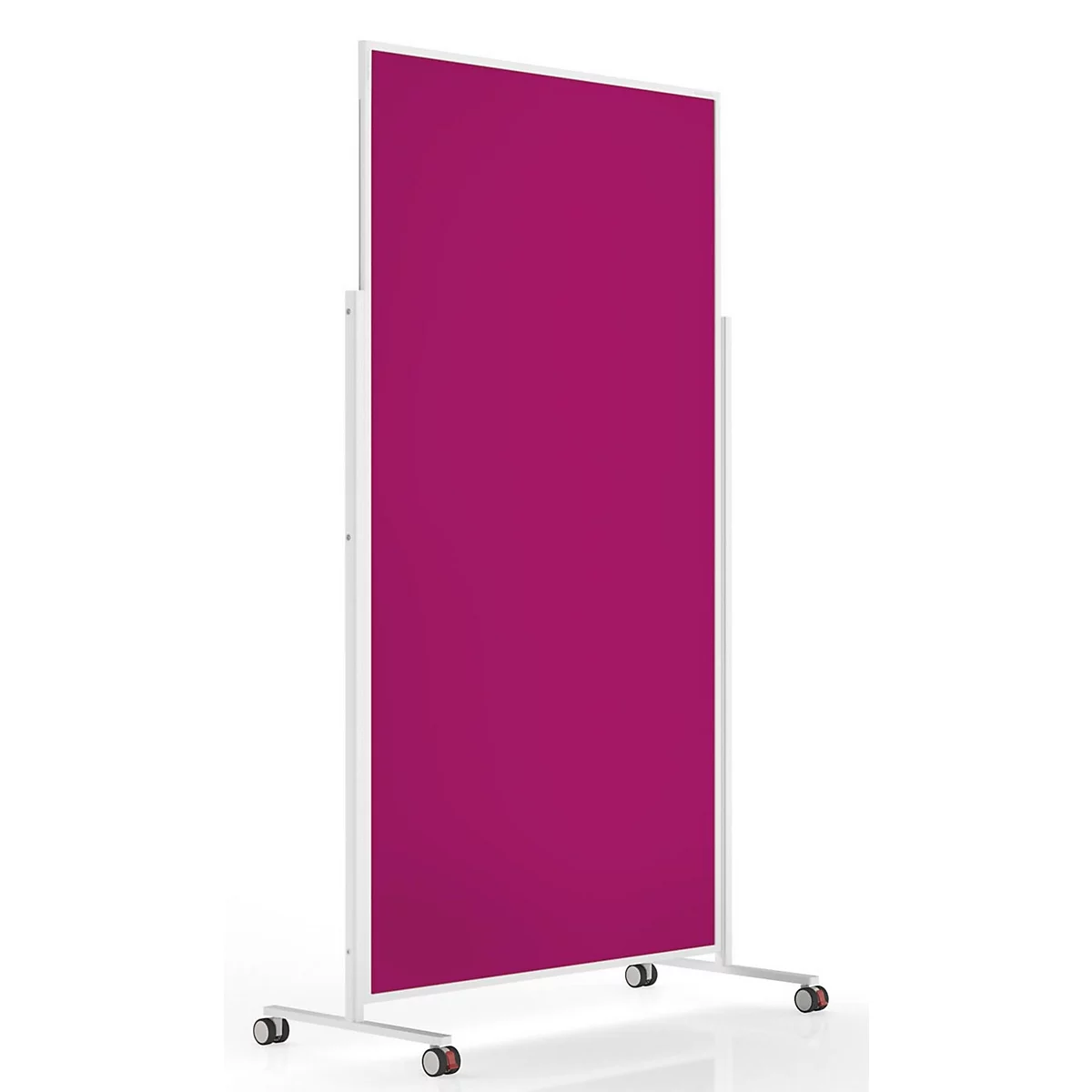 Mobiele scheidingswand met magenta stoffen bekleding in een wit frame op wielen.