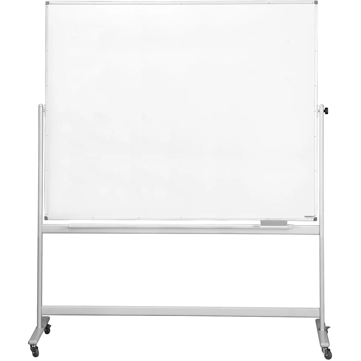 Witte whiteboard op een rolbaar zilveren frame. Spons ligt klaar.
