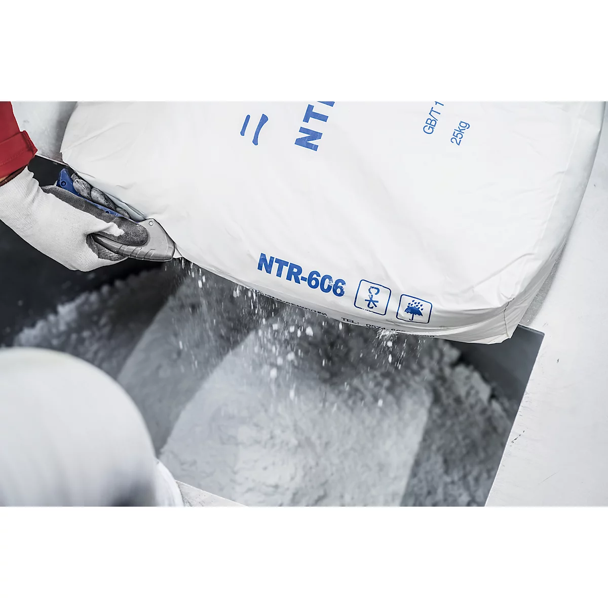 Martor 610 XDR veiligheidsmes, 3-in-1 hendel, automatische terugtrekking lemmet, metaal detecteerbaar, L 158 x B 27 x H 76 mm, staal/aluminium/kunststof, blauw
