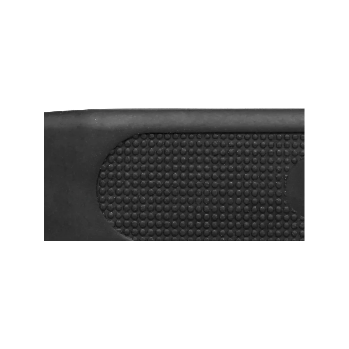 Ausschnitt eines schwarzen Objekts mit einer strukturierten, noppenartigen Oberfläche.