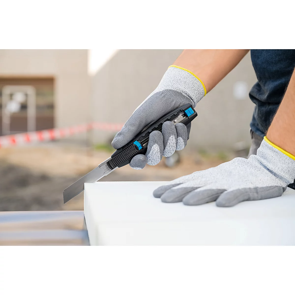 Martor Secubase 383 veiligheidsmes, ergonomisch, instelbare snijdiepte, automatisch terugtrekkend mes, L 170,5 x B 25 x H 34 mm, staal/GRP, zwart