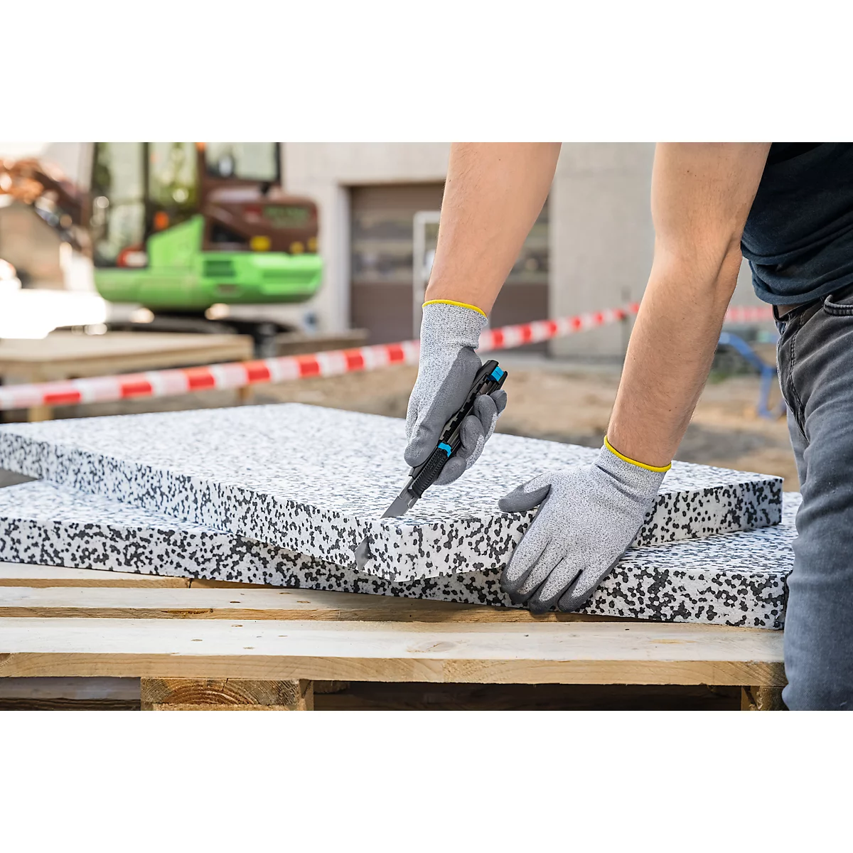 Martor Secubase 383 veiligheidsmes, ergonomisch, instelbare snijdiepte, automatisch terugtrekkend mes, L 170,5 x B 25 x H 34 mm, staal/GRP, zwart