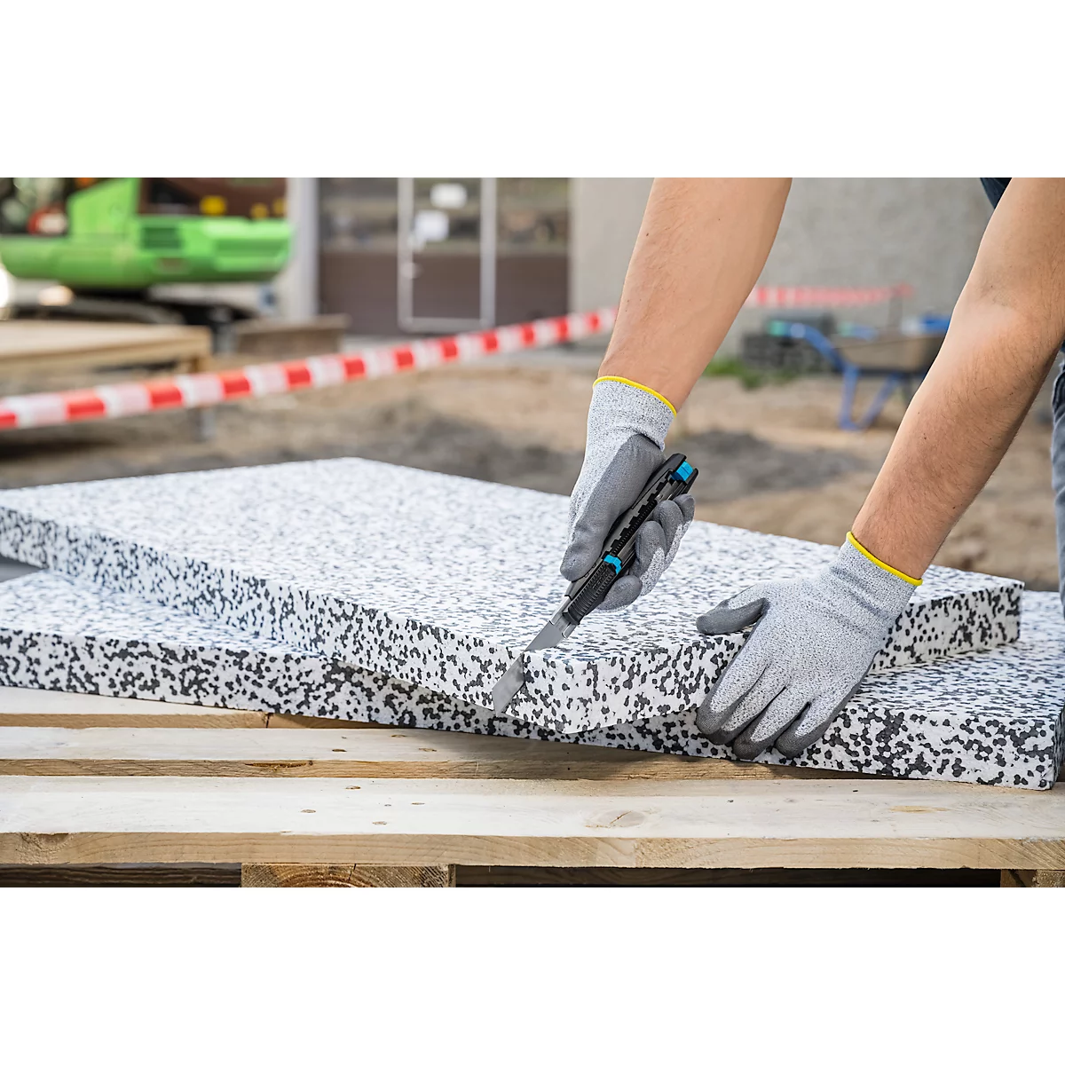 Martor Secubase 383 veiligheidsmes, ergonomisch, instelbare snijdiepte, automatisch terugtrekkend mes, L 170,5 x B 25 x H 34 mm, staal/GRP, zwart