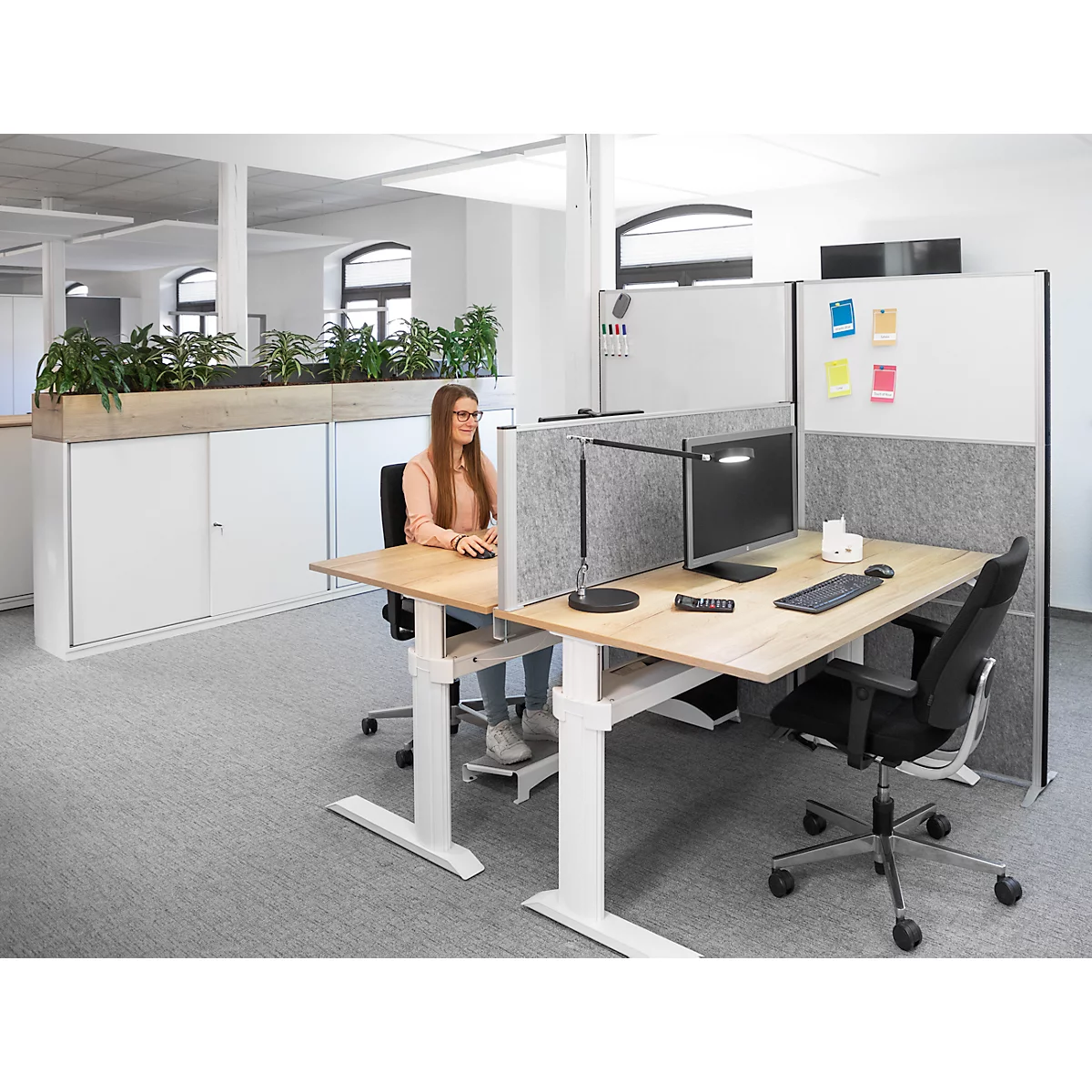 MAUL cloison de bureau MAULconnecto, voile acoustique 4000 g/m², profilé aluminium, L 1600 x H 500 mm, acoustique gris foncé, argenté