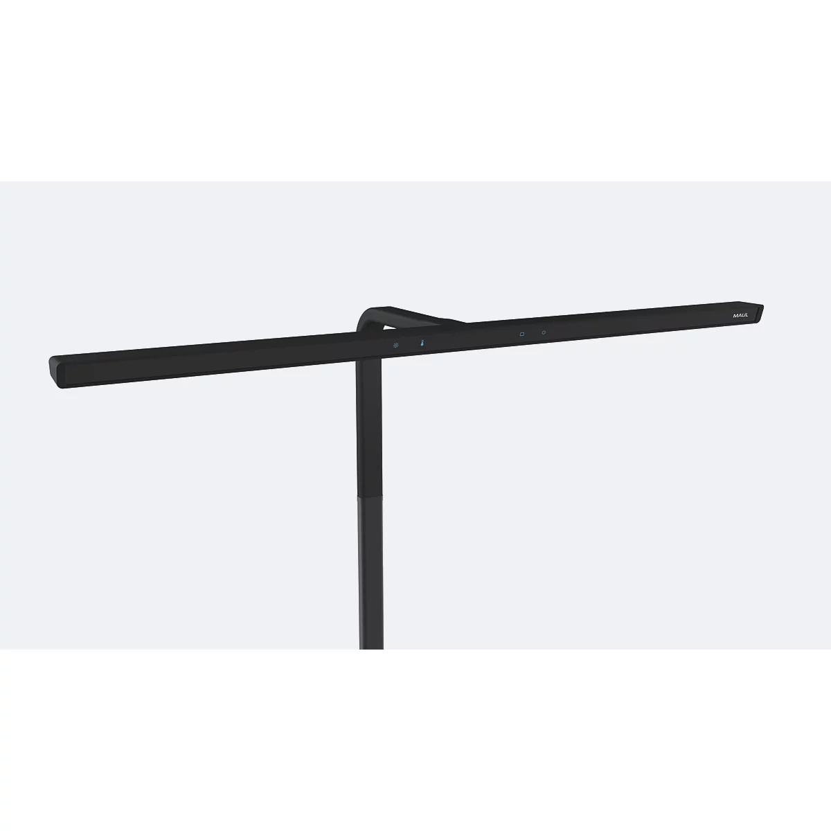 Een slanke, zwarte bureaulamp met een lange, horizontale lichtarmatuur en verticale standaard, tegen een witte achtergrond.