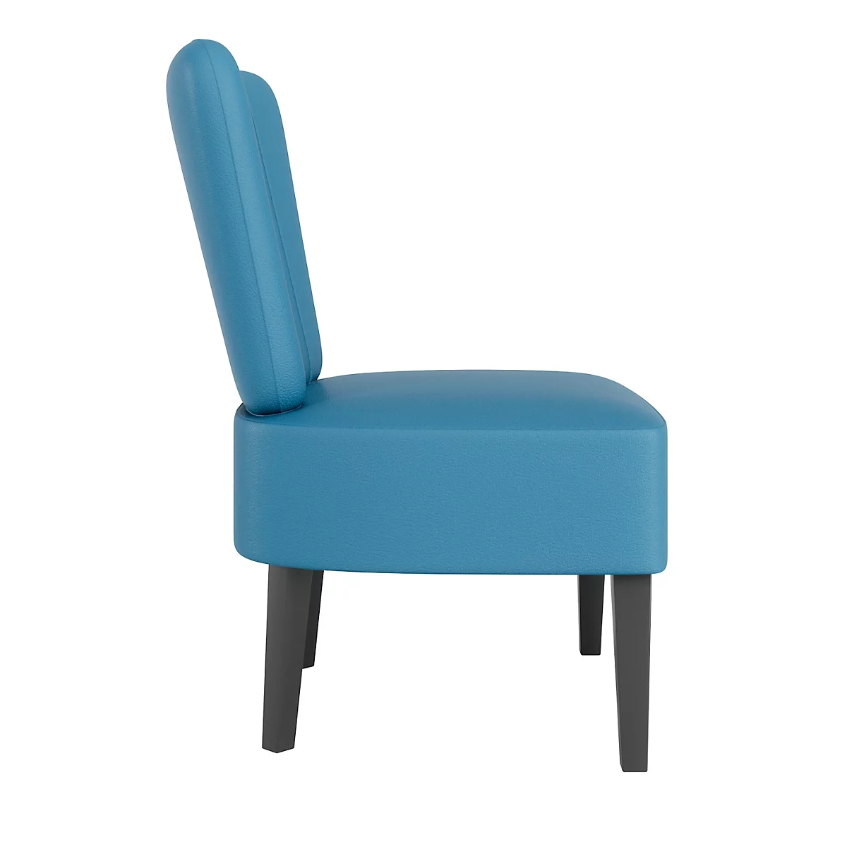 Chaise bleue de profil, dossier haut, pieds gris, fond blanc.