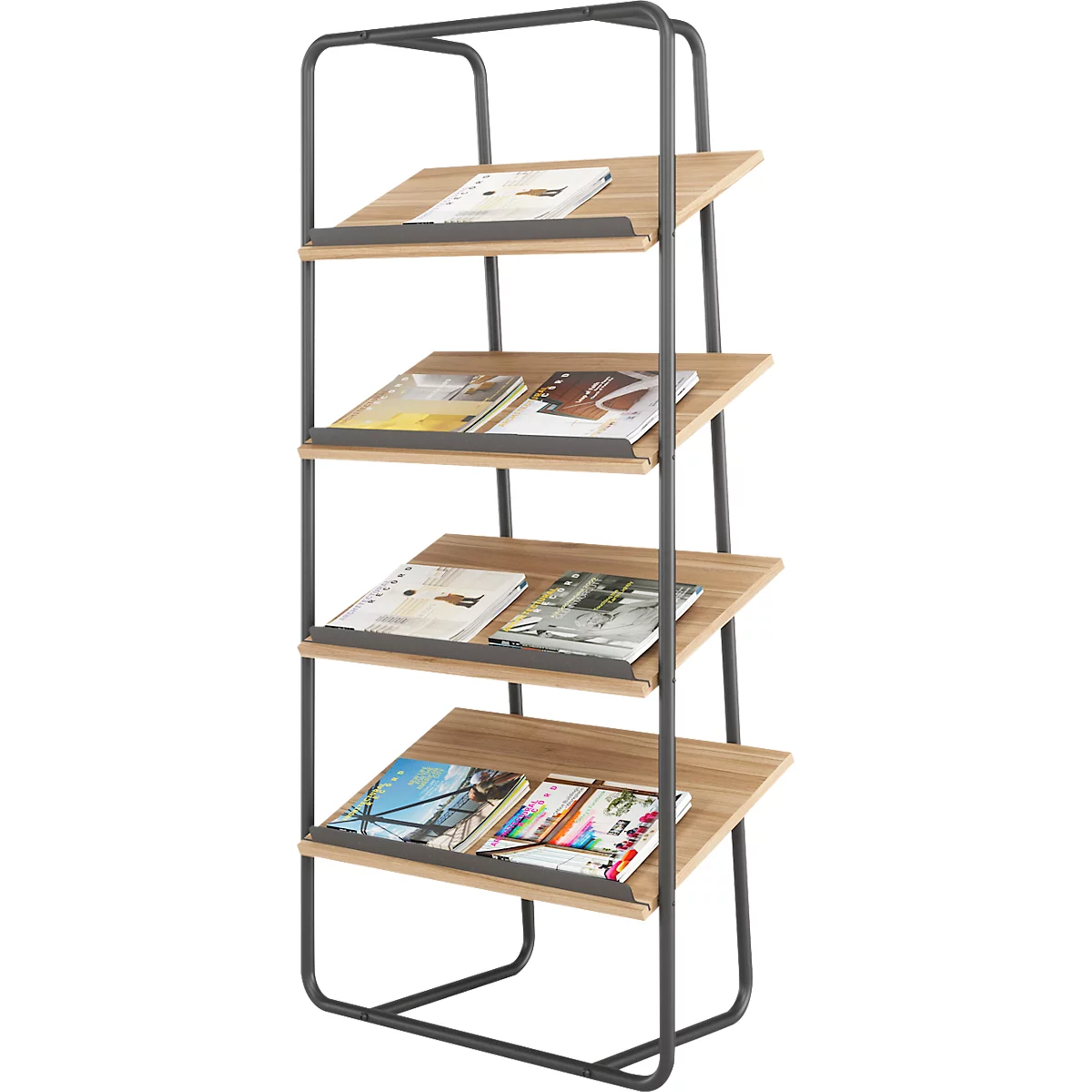 Een boekenrek met vier niveaus. De houten planken zijn schuin geplaatst en gevuld met tijdschriften. Het frame is van metaal.