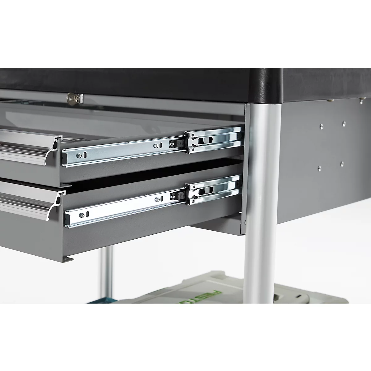 Mehrzweckwagen, 2 Schubladen, 4 TPR-Lenkrollen mit 2 Feststellern, 2 Etagen, L 680 x B 450 mm, Kunststoff/Aluminium, schwarz/alusilber 