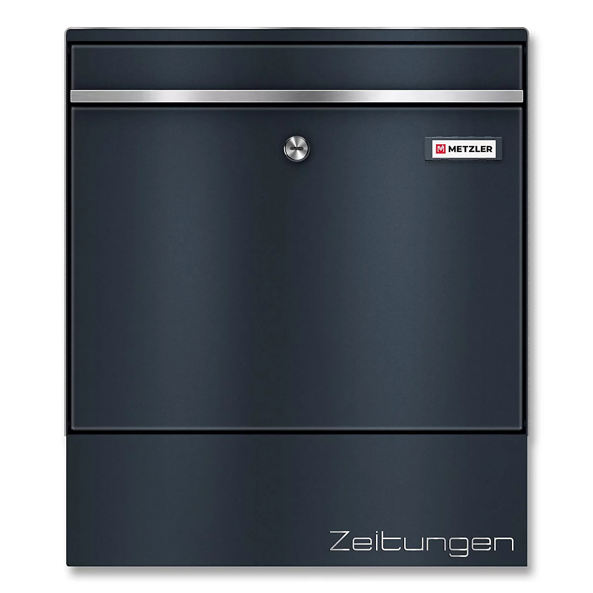 Boîte aux lettres gris foncé avec des accents argentés. Le nom METZLER est en haut. 'Zeitungen' est en bas.