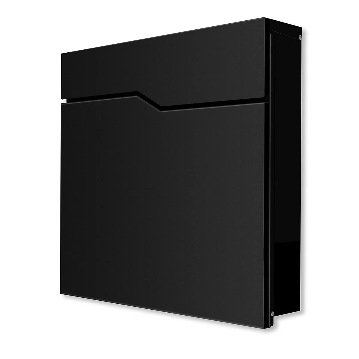 Boîte aux lettres noire avec un bord supérieur biseauté, fixée au mur blanc.