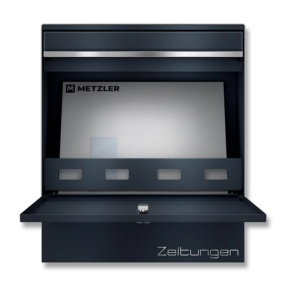 Dunkelgrauer Briefkasten mit Klappe, Inschrift "Zeitungen". Logo "Metzler".