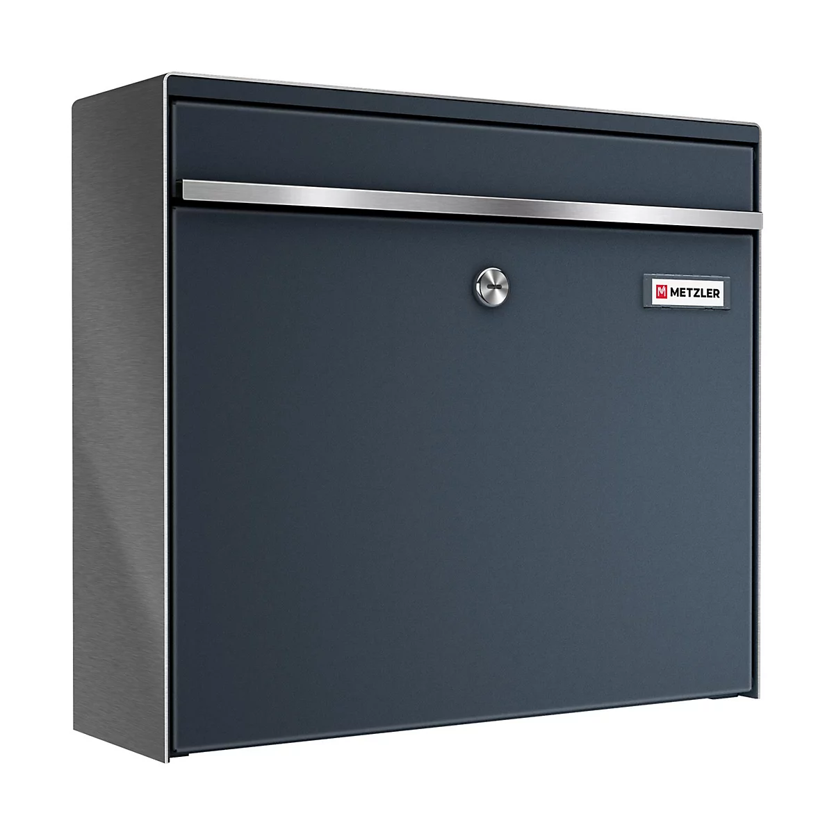 Donkergrijze rechthoekige brievenbus met zilveren rand en slot. Klein Metzler-logo rechts.