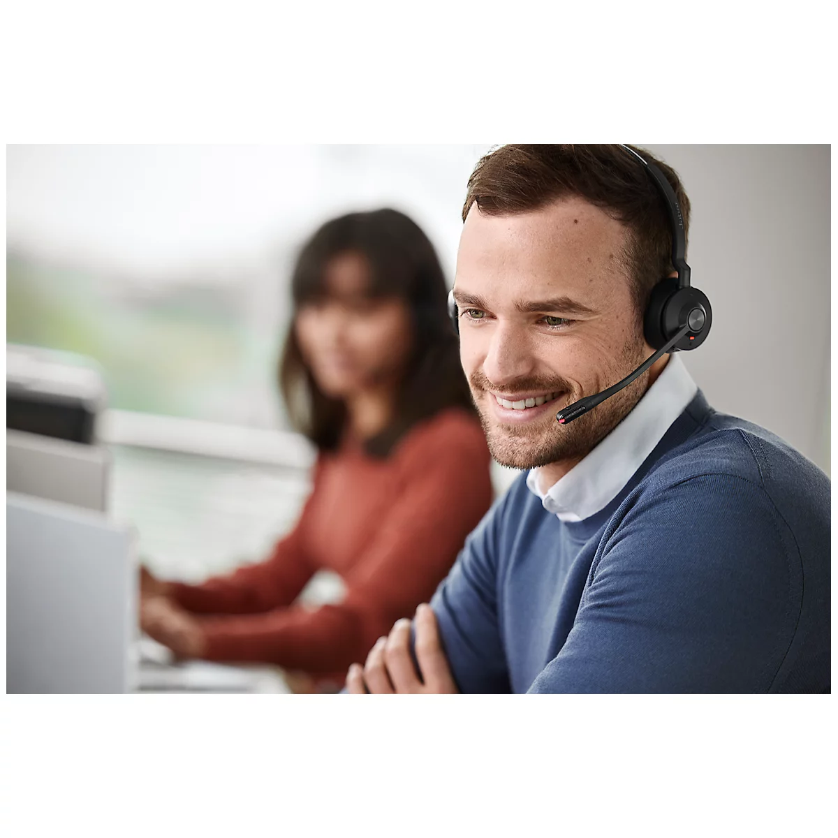 Micro-casque DECT Jabra Engage 55 Stereo, sans fil, adaptateur USB-A, compatible avec MS Teams, jusqu'à 13 heures de batterie