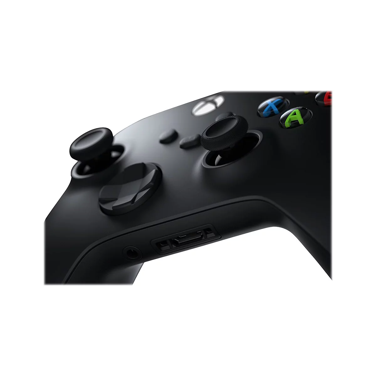 Nahaufnahme eines schwarzen Xbox-Controllers mit farbigen Knöpfen und Joysticks. Details sind deutlich sichtbar.