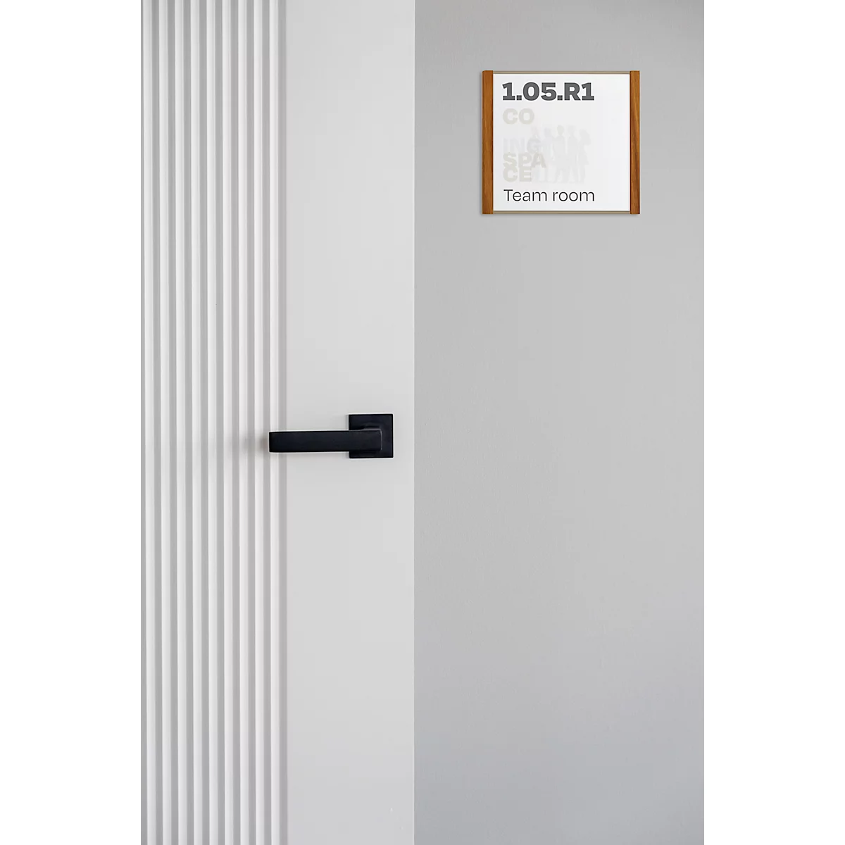 moedel Türschild LMH, Aluminium- und Holzrahmen, Holzart wählbar, Polyester-Abdeckung, Klebemontage, B 159,5 x H 150,5 mm, bronze/Eiche