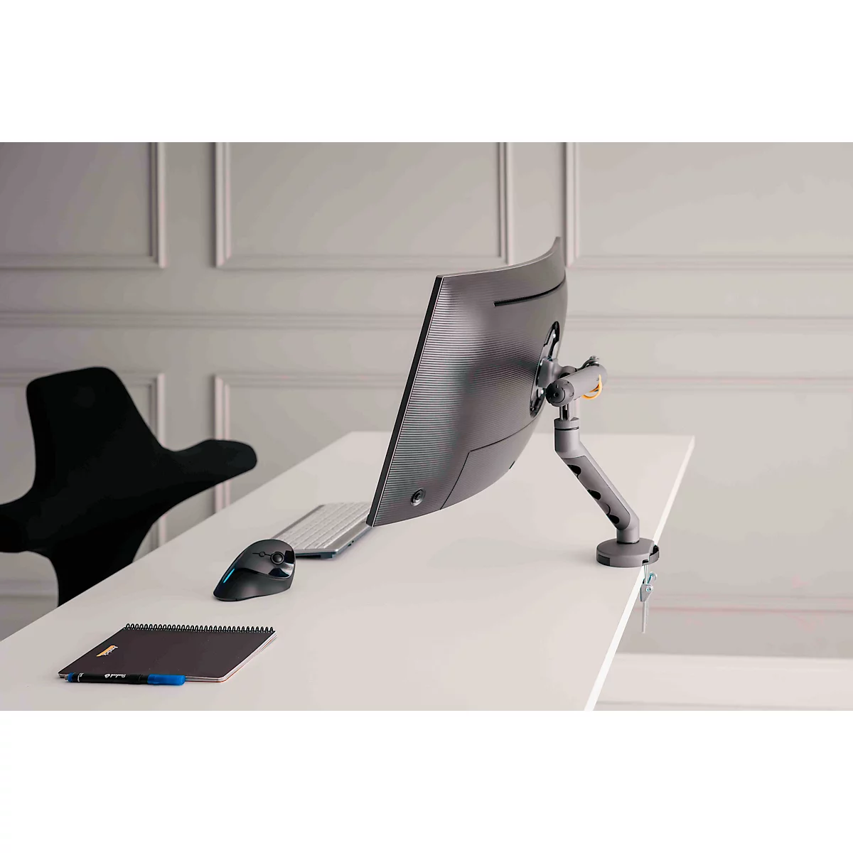 Monitorarm BakkerElkhuizen BE Flexibel, voor 1 monitor, tot 10 kg, draaibaar, kantelbaar en zwenkbaar, klembreedte 80 mm, VESA-compatibel, ergonomisch, in hoogte verstelbaar van 170 tot 582 mm, donkergrijs/zwart
