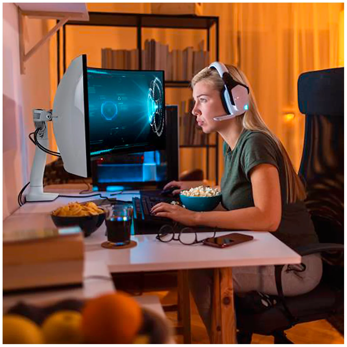 Monitorarm ergotron® HX Desk, tafelbevestiging, voor beeldschermen tot 42″ &amp; tot 19 kg, in hoogte en diepte verstelbaar, kantelbaar, VESA, wit