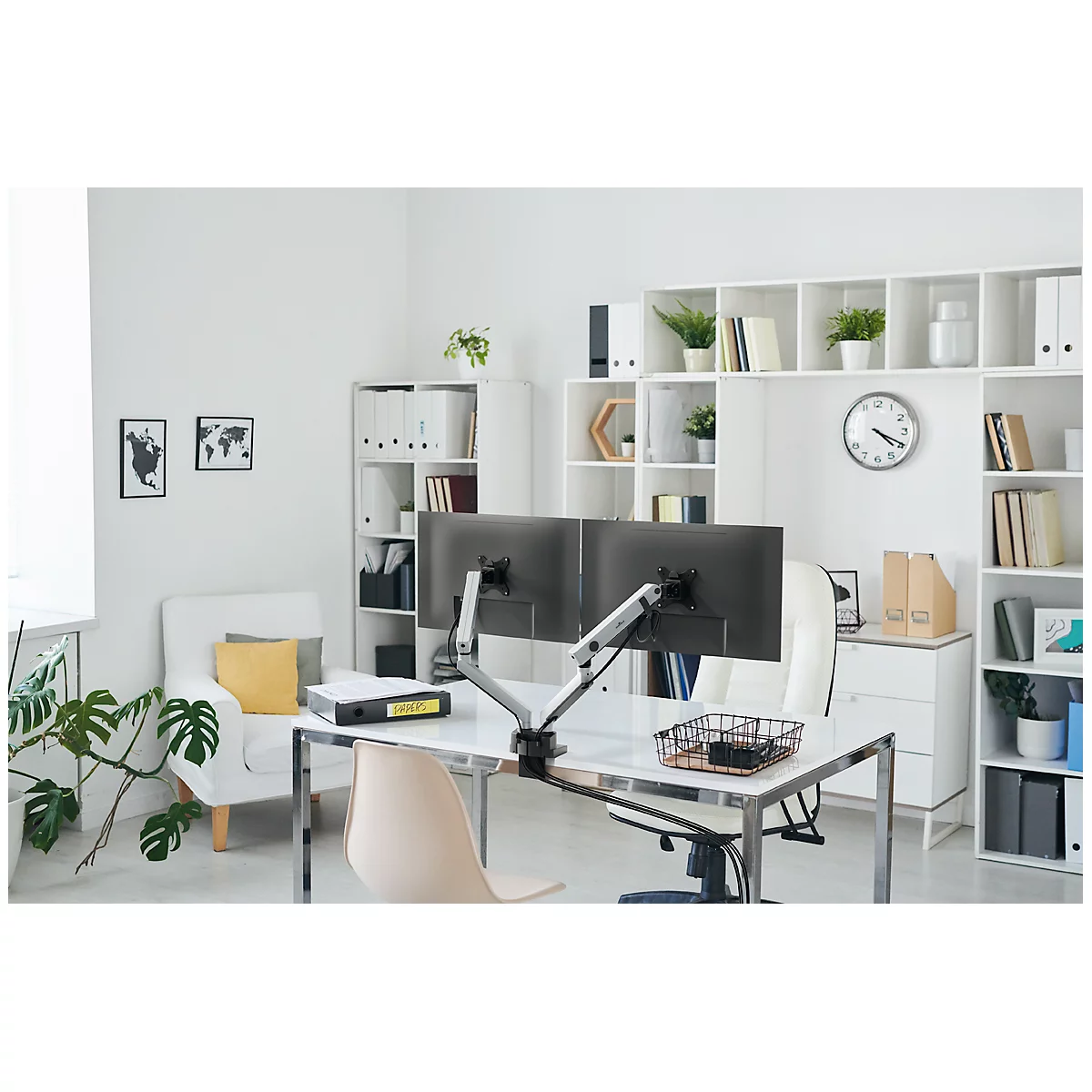 Monitorhalter Durable Select Plus, für 2 Monitore bis 32', mit Tischbefestigung, dreh-/schwenk-/höhenverstellbar, VESA-kompatibel, silber
