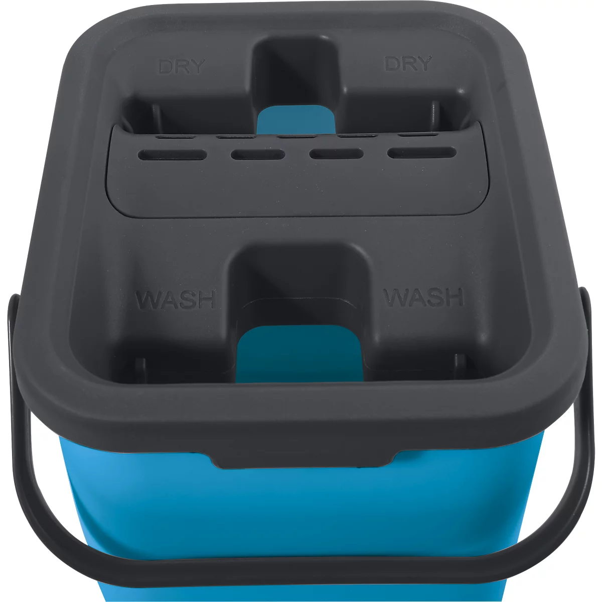 Blauer Eimer mit grauem Deckel, Griff und Aufschrift WASH und DRY.