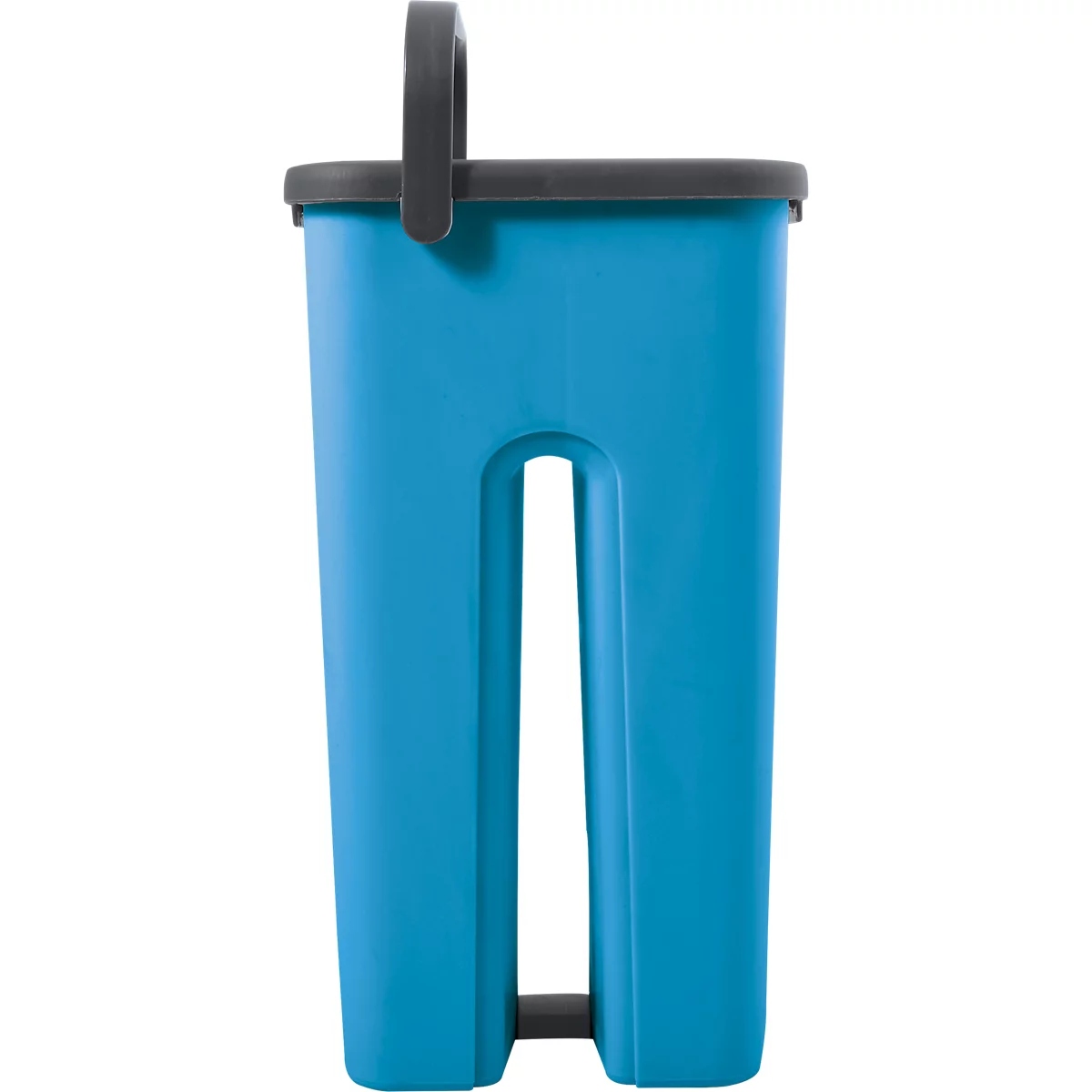 Seau bleu avec poignée et couvercle gris, utilisé pour le nettoyage.