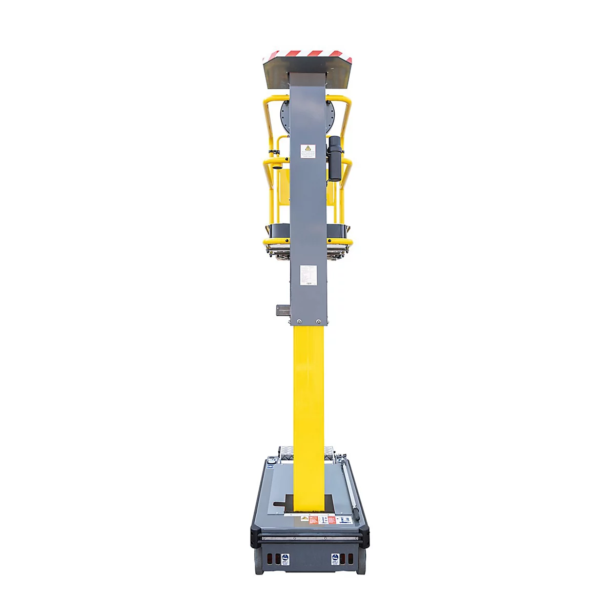 Une plate-forme élévatrice jaune et grise sur fond blanc. Panneaux d'avertissement en haut, une plate-forme pour la zone de travail.