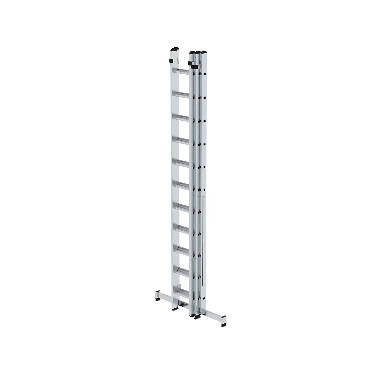 Uitschuifbare aluminium ladder, tegen witte achtergrond. De ladder is gedeeltelijk uitgeschoven, klaar om te werken.
