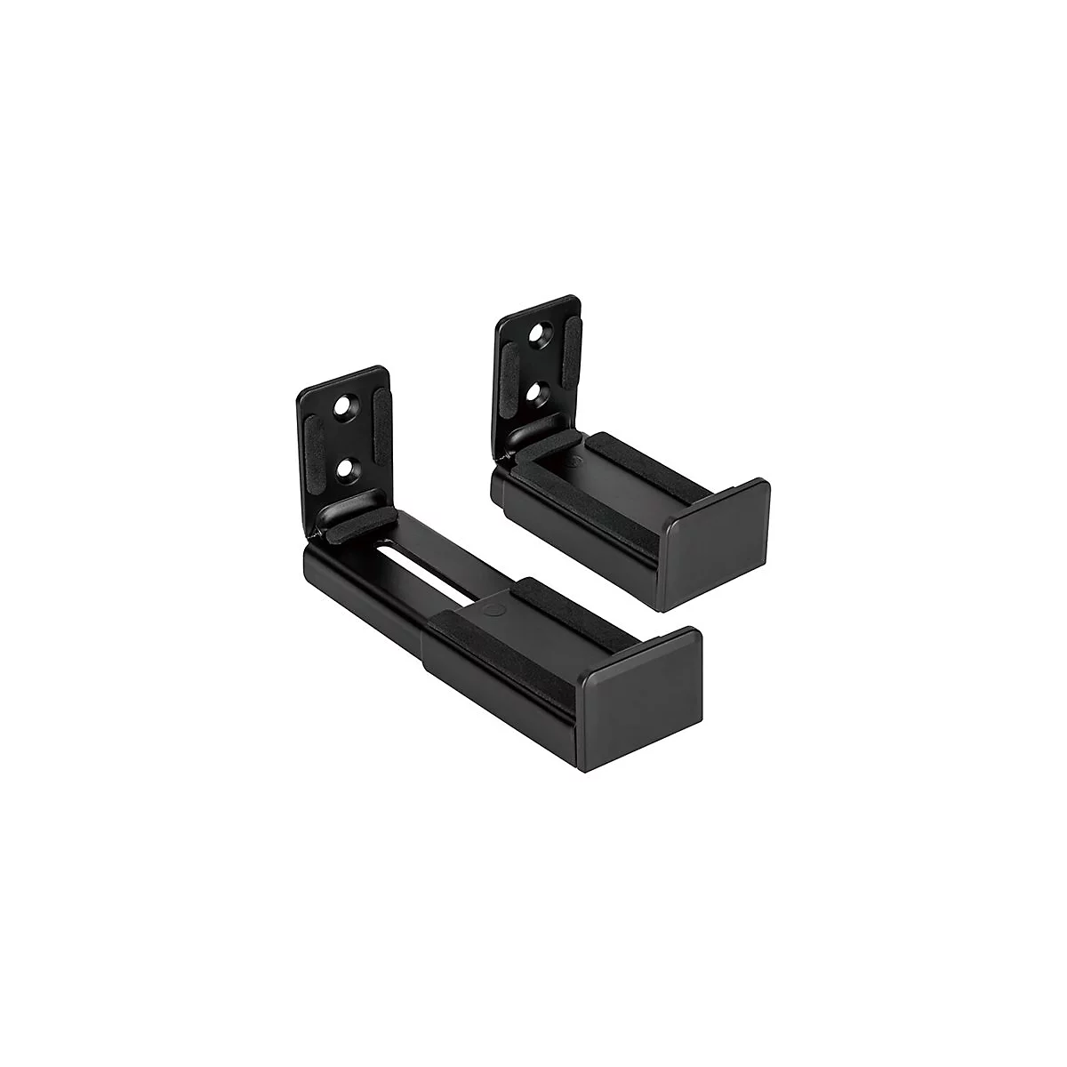 Zwei schwarze Lautsprecherhalterungen auf weißem Grund. Auf der einen sind zwei Schraublöcher zu sehen, auf der anderen Filzpolster.