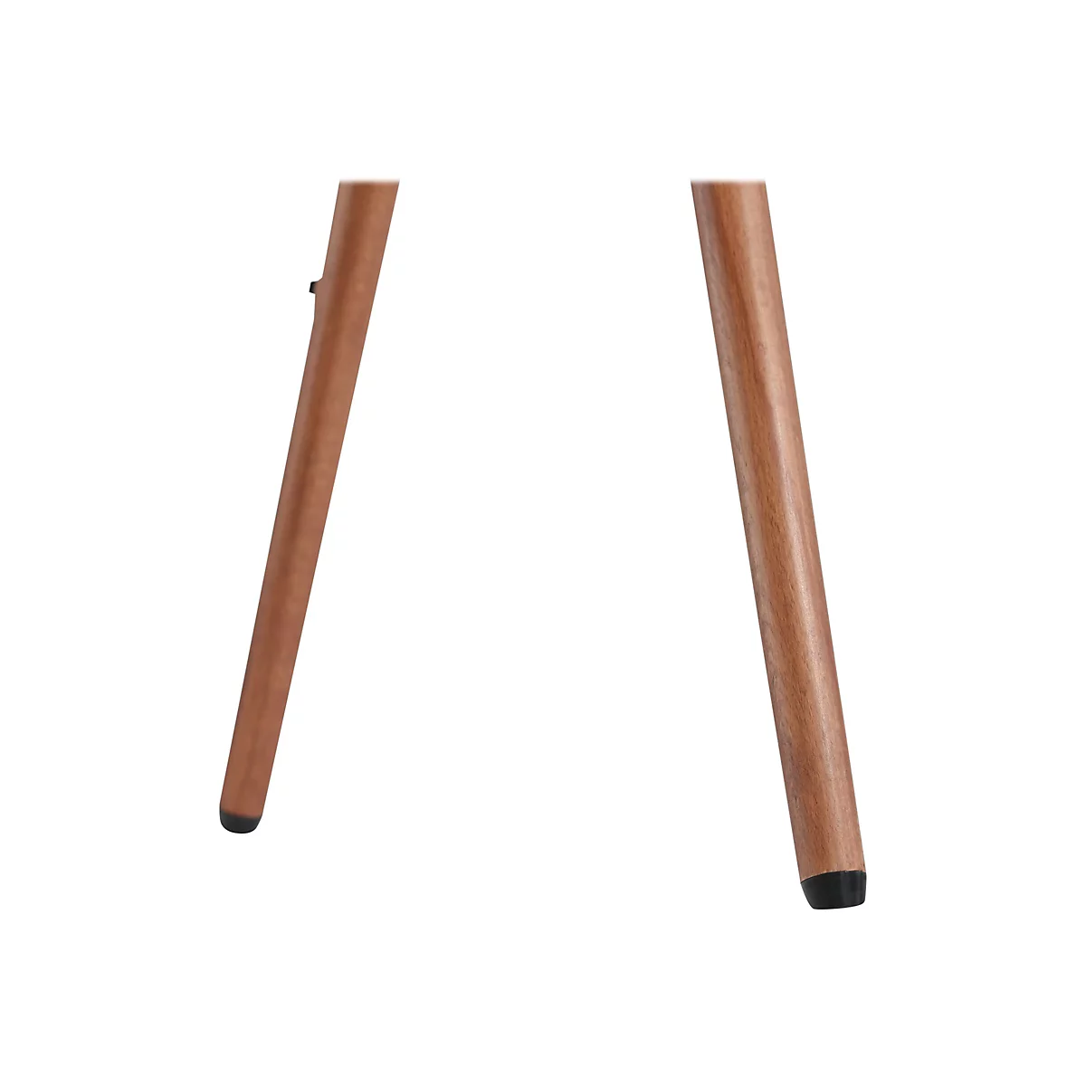 Zwei Holzbeine, die nach unten zeigen, mit schwarzen Füßen. Der Hintergrund ist weiß.